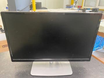 TV MONITOR 25 INCH gratis ophalen
