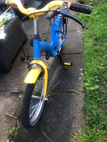 fietsje (ketting verroest) heeft nieuw zadel bagagerek
