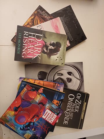 *Gratis* Diverse boekenbundel: fictie, jeugd en meer