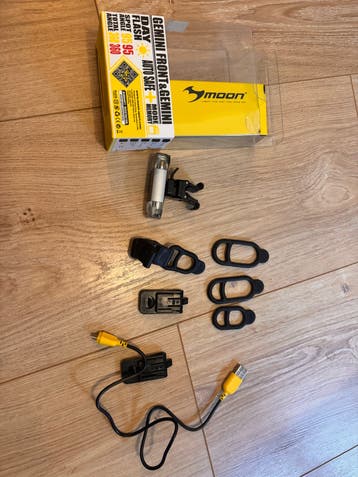 Defecte Fietslamp (Moon Gemini) - Gratis Af te Halen