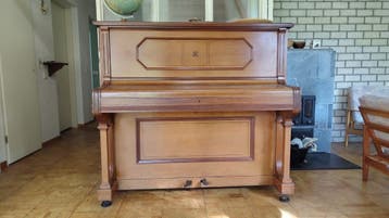 piano Ibach
