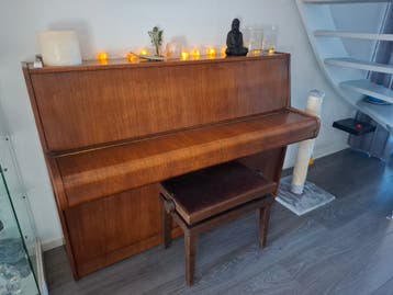 Lindbergh piano