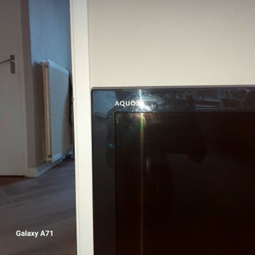 DEFECT! Sharp Aquos LCD TV LC-40LE705E