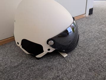 Skihelm met vizier - kras op vizier