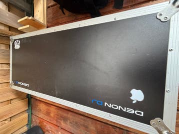 Gratis ophalen . ROAD READY Flightcase   met wielen