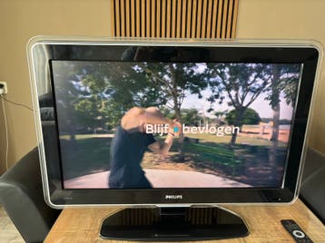 Goed werkend philips tv met amberlicht 82cm