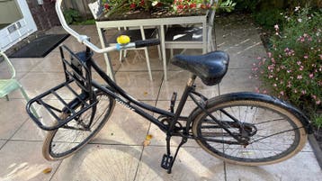 Opknap fiets 26 inch met voordrager - Zwart