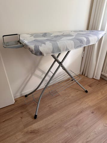 Brabantia brede strijkplank met nieuw dek