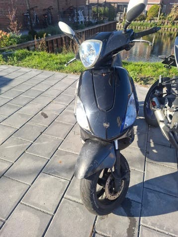 piaggio fly 2007 project is compleet