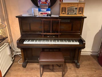 Gratis Antieke H. Hicks & Son Piano - London