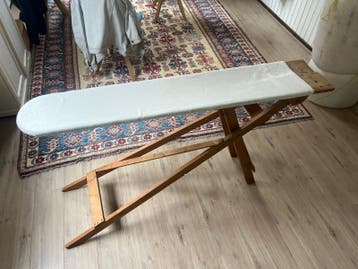 Vintage houten strijkplank - Opvouwbaar en stevig