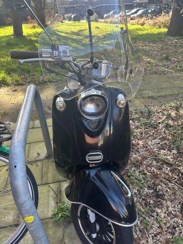La Souris scooter - Zwart, met windscherm