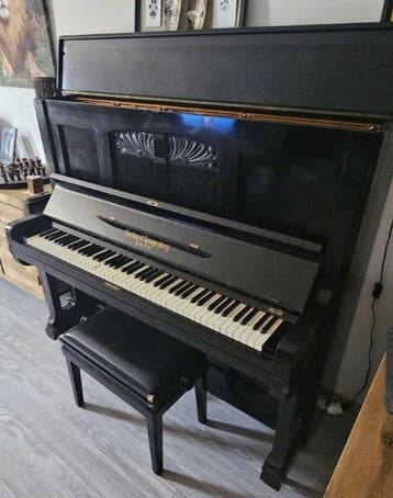 Hoelling & Spangenberg rechtstaande piano – zwart