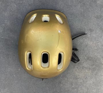 Gouden fietshelm kind