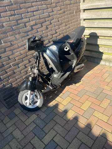 Scooter CX-50 - Loopt niet, voor onderdelen/reparatie