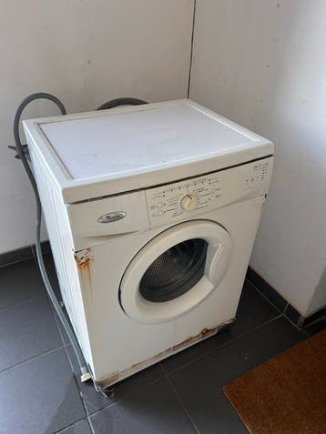 Whirlpool wasmachine - Gebruikt, roestplekken