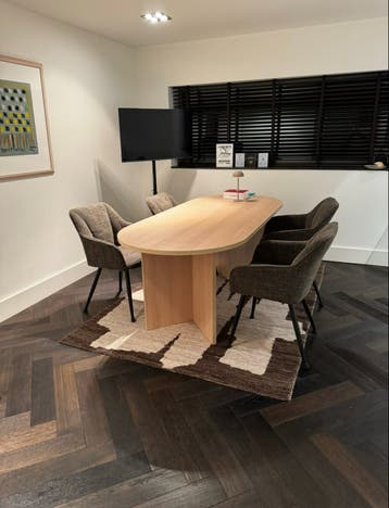 MOET WEG Stijlvolle ovale eettafel/vergadertafel