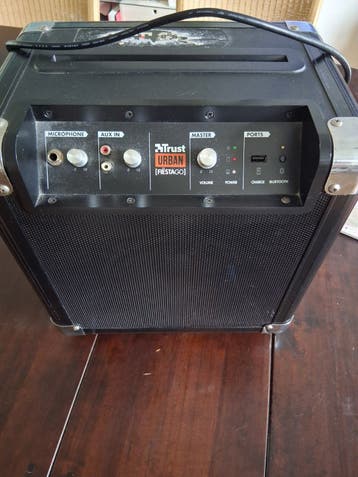 Gratis Trust Urban Fiesta Go Draagbare Speaker met Microfoon