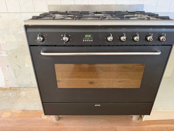 Smeg Fornuis met Gas Kookplaat en Oven GRATIS