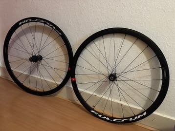 Fullcrum racing 400 db 35 mm met mankementen