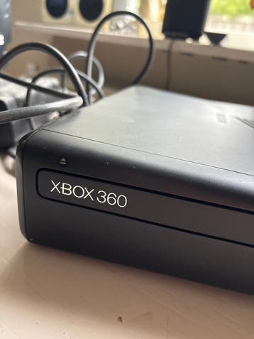 Xbox 360 E console - Goede staat
