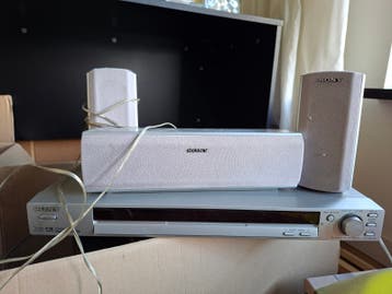 Sony Radio Versterker met Bass Box en 5 Speakers