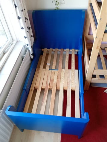 Blauw IKEA Busunge meegroeibed