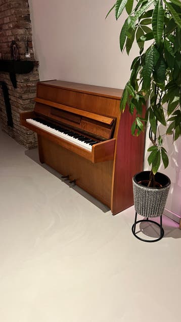 Lindbergh Piano - Brinkmann Muziek Zoetermeer