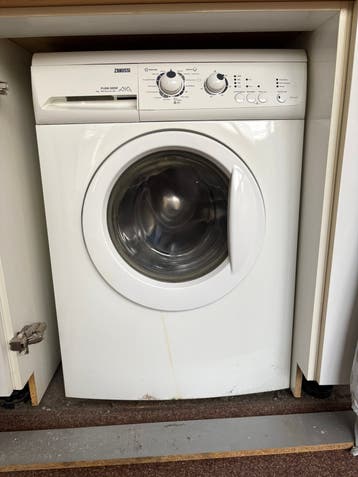 Wasmachine Zanussi OUD IJZER/ OPKNAPPER gratis