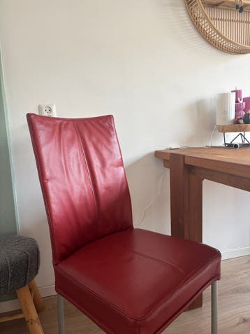 Set van 4 rode eetkamerstoelen - Gebruikt