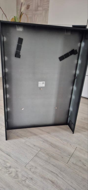 Stijlvolle zwarte radiatorbekleding