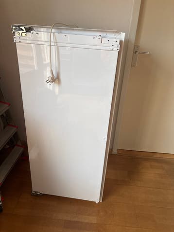 Witte koelkast - inbouw 54x54x120