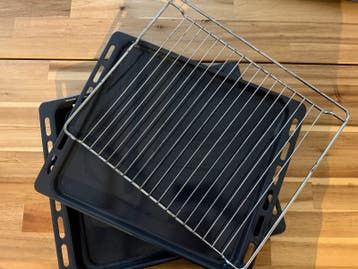 Ovenrooster en bakplaat - Zo goed als nieuw