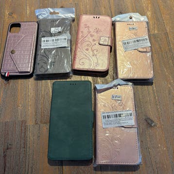 Diverse iPhone 13 Pro Hoesjes - Nieuw