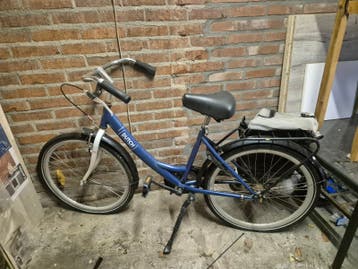Blauwe Dutch kinder fiets - Gebruikt, maar functioneel