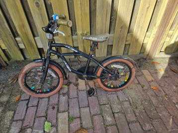 Jongensfiets 16 inch - Zwart met bruine banden