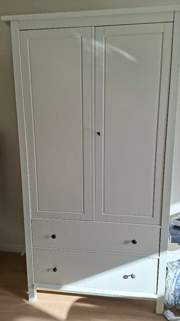 Kledingkast Ikea Hemnes met lades en hangruimte