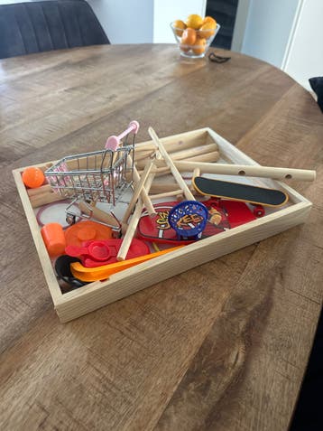 Mini speelgoed set: winkelwagen, skateboards en meer