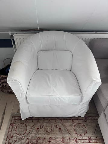Comfortabele witte fauteuils- gebruikt