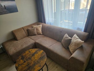 Gratis bruine hoekbank links – goede staat – Venlo