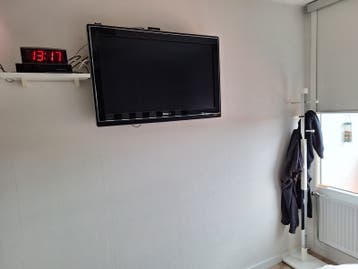 Philips CINEOS LCD TV 37 inch - Goede staat