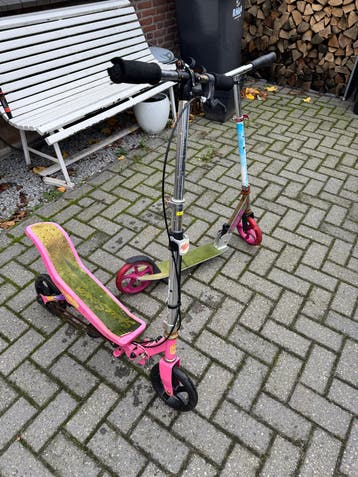 2x Gebruikte kindersteps - Roze en zilver GRATIS AF TE HALEN