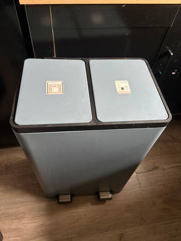 duo prullenbak met defect