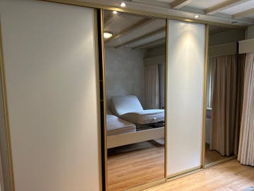 4 Schuifdeuren met rails - 100x250 cm