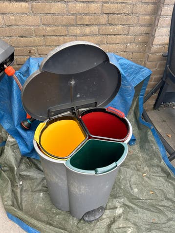 Sorteer prullenbak voor buiten