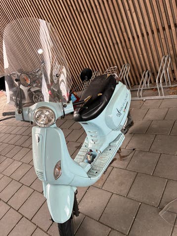 DEFECT scooter