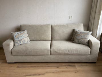 Comfortabele 2,5-zits bank in beige  - Snel ophalen!!