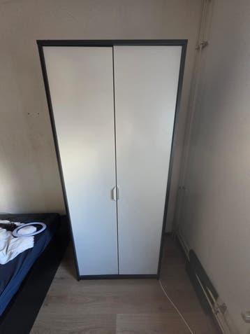 GRATIS ikea klerenkast