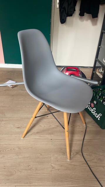 2 eetkamerstoelen