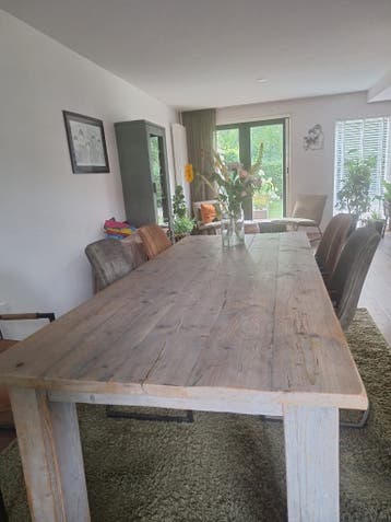 Eettafel van steigerhout